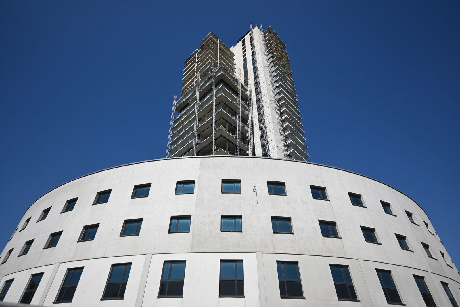 Am Schwabenlandtower wird seit Jahren nicht weitergebaut. (Foto-Produktion)