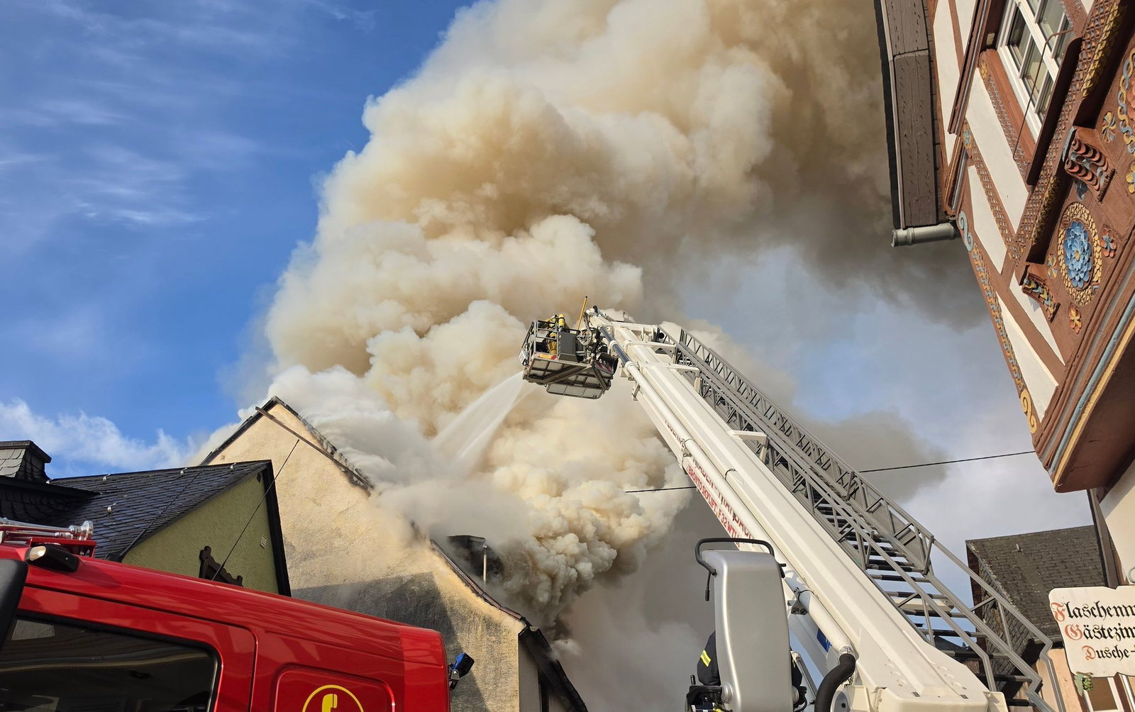 Bei dem Brand kam es zu einer starken Rauchentwicklung.