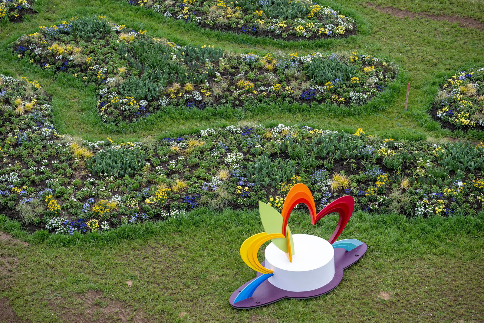Zehntausende Blumenzwiebeln wurden gesetzt.