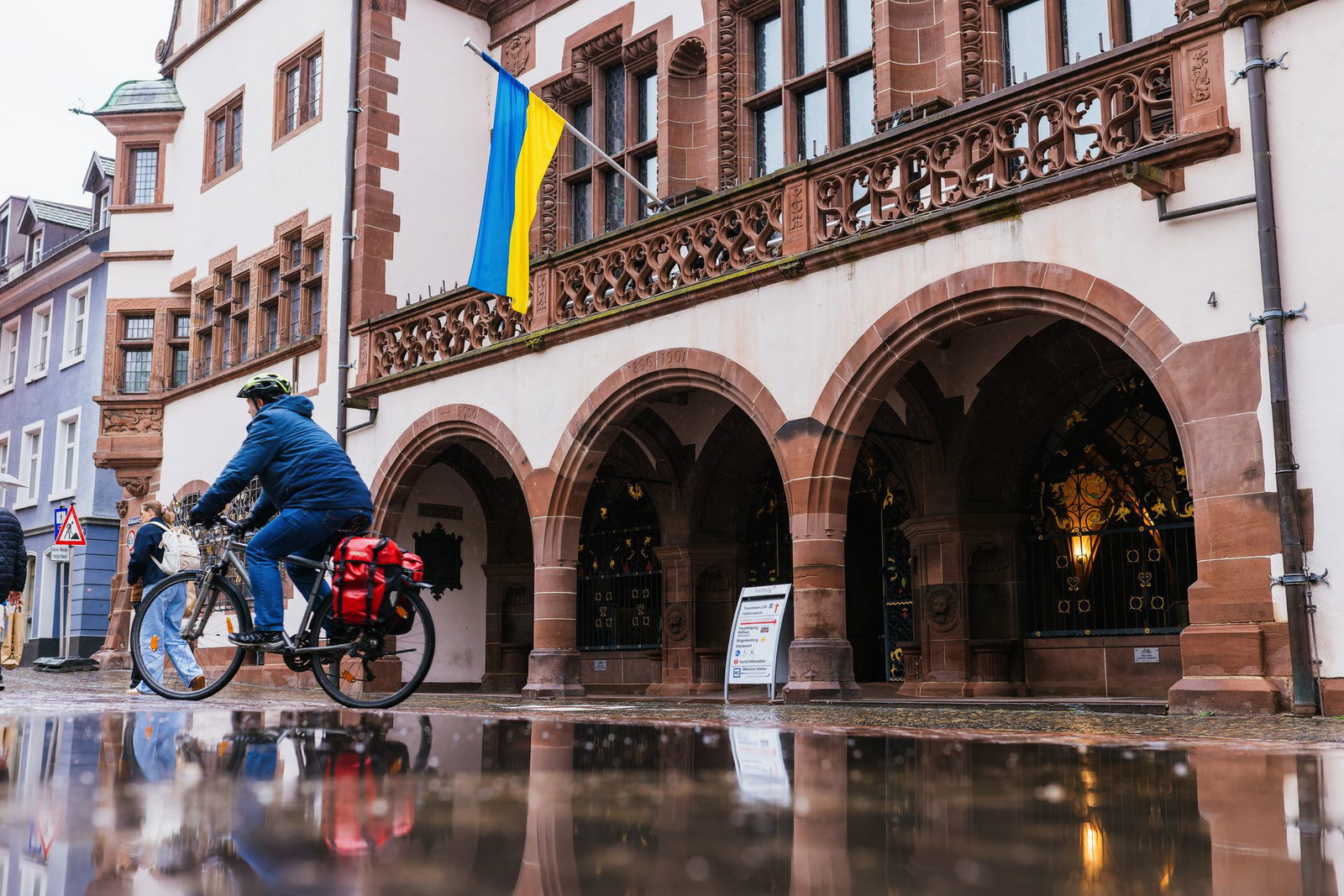 Die Wahl findet am 26. April statt.