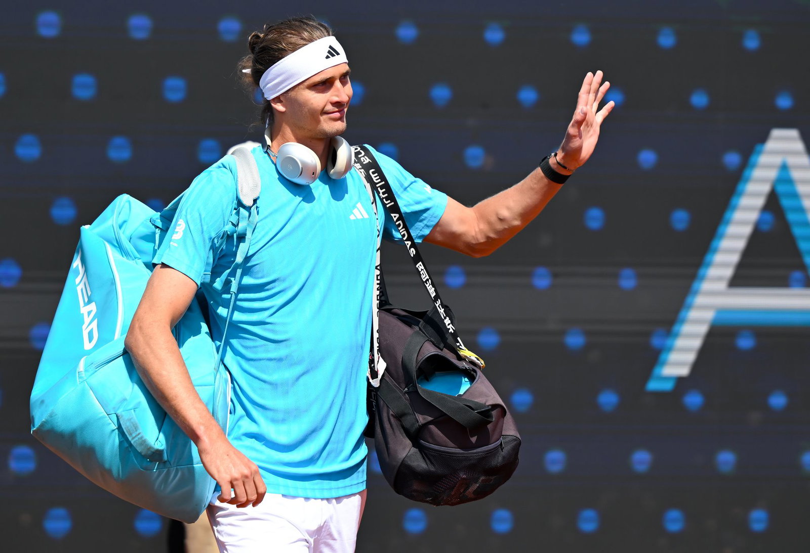 Alexander Zverev will auch in diesem Jahr in Stuttgart aufschlagen. (Archivbild)