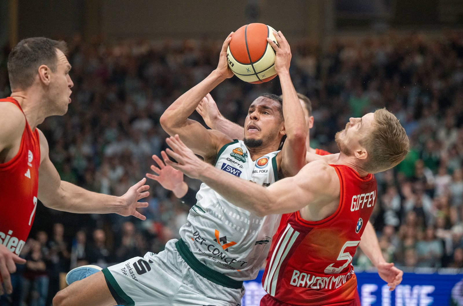 Jordan Roland hat seinen Vertrag bei den Vet-Concept Gladiators Trier verlängert. (Archivbild)