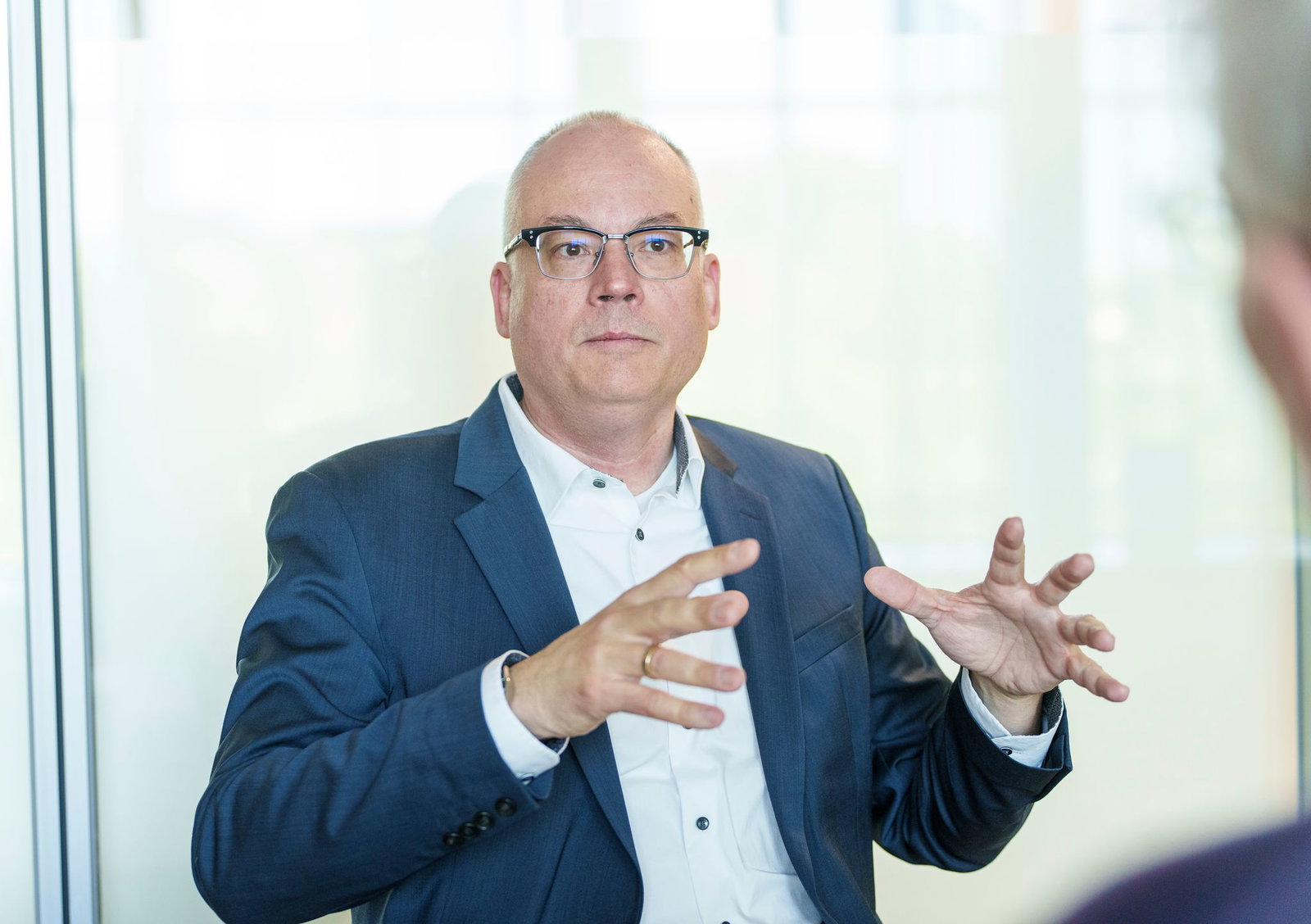 «Es dauert einfach alles zu lang»: Mias ist die Bürokratie in Deutschland ein Dorn im Auge. 