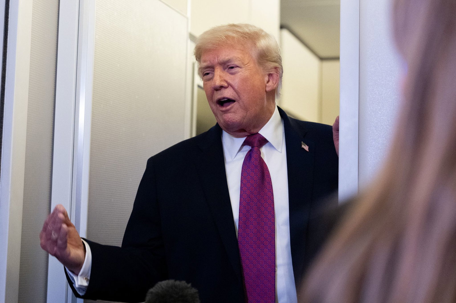 US-Präsident Trump schickt erneut eine Delegation für Iran-Verhandlungen nach Islamabad 