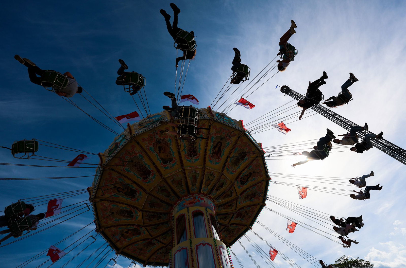 Der Besuch auf dem Rummel am Neckar-Ufer könnte sich - auch finanziell - für Familien besonders an den drei Familien-Mittwochstagen auszahlen.(Archiv) 