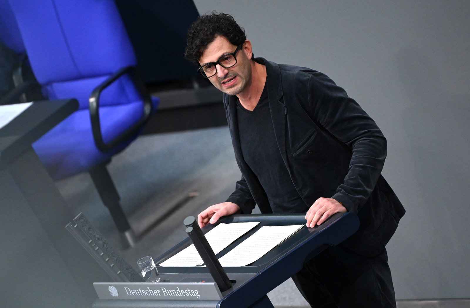 Der Linken-Politiker Luigi Pantisano lobt die Nahost-Debatte in seiner Partei. (Archivbild)