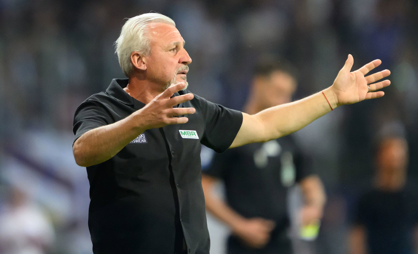 Für Trainer Pavel Dotchev ist beim SSV Ulm im Sommer Schluss. (Archivbild)