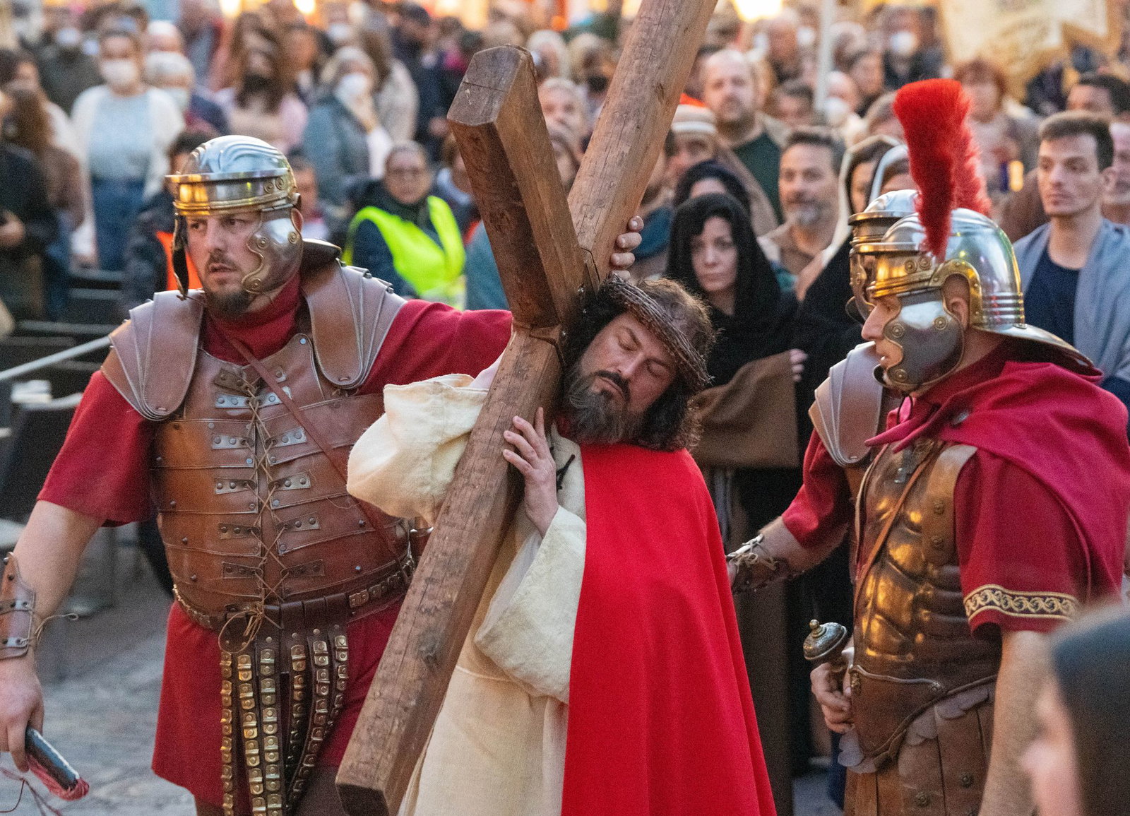 Die Aufführung zieht jedes Jahr Tausende Zuschauer an. (Archivbild) 