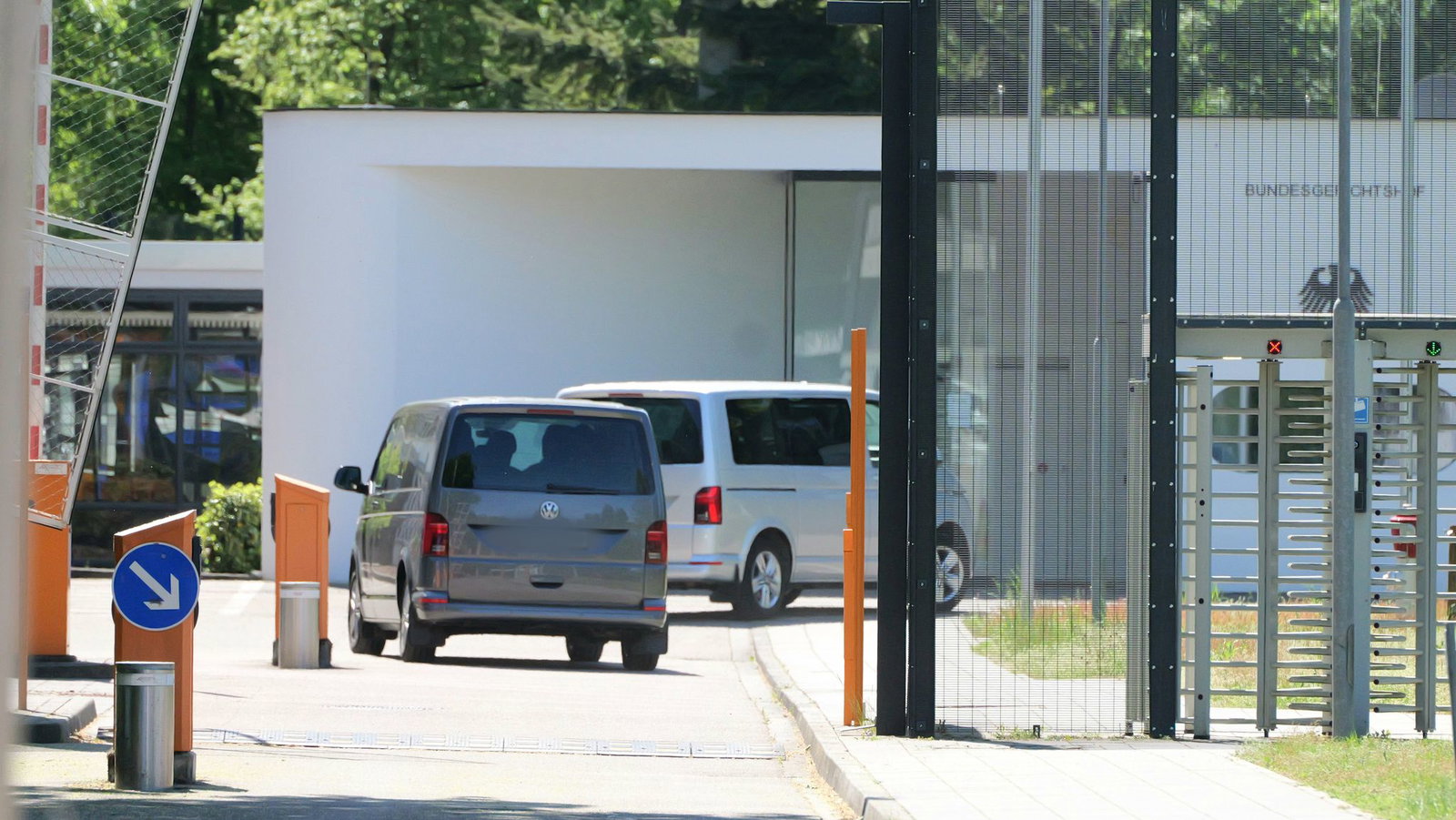 Ein Ermittlungsrichter am Bundesgerichtshof setzte den Haftbefehl in Vollzug. 