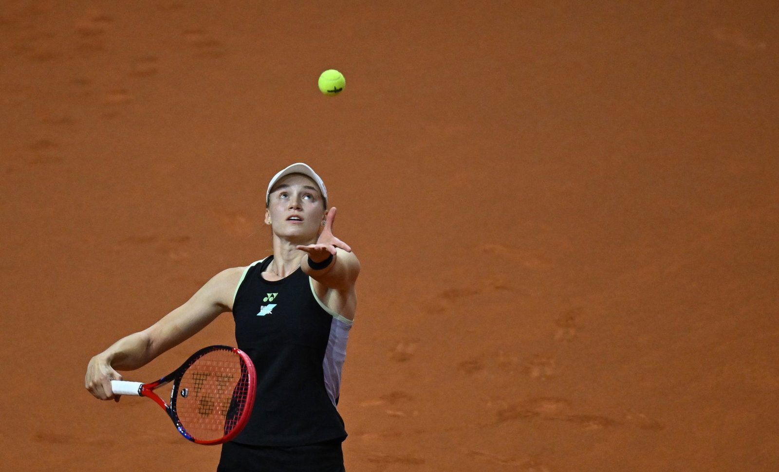 2024 feierte Jelena Rybakina den Titel in Stuttgart, diesen Erfolg würde sie in dieser Woche gern wiederholen. (Archivbild)