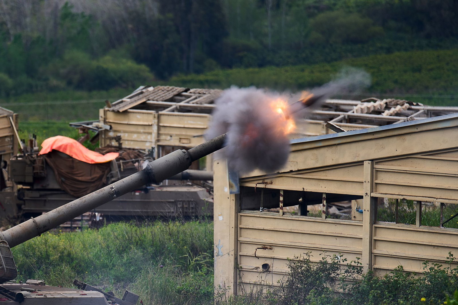 Das israelische Militär greift weiterhin die Hisbollah-Miliz im Libanon an. 