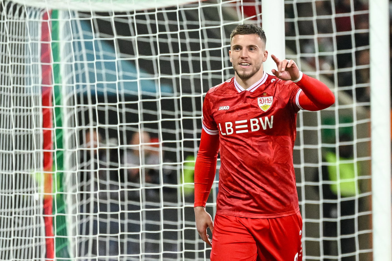 Mit Bosniens Nationalteam für die WM qualifiziert: VfB-Profi Ermedin Demirovic. (Archivbild)