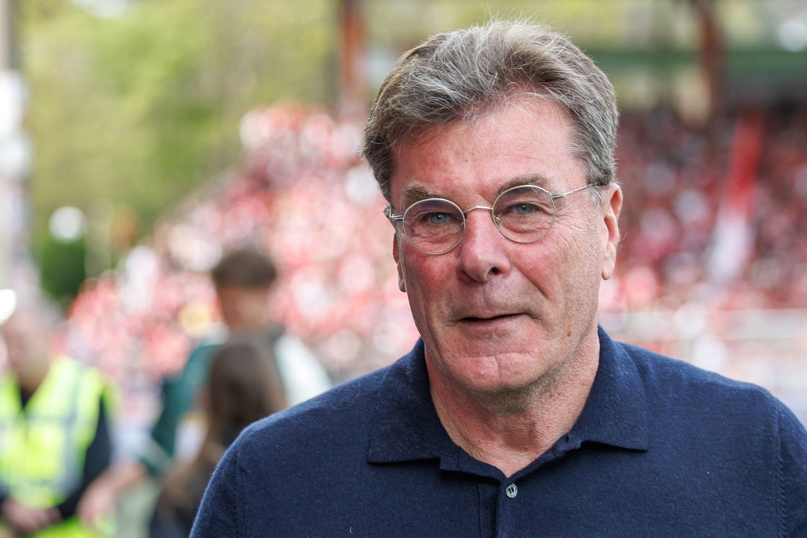 Dieter Hecking droht mit dem VfL Wolfsburg der Abstieg. (Archivbild)