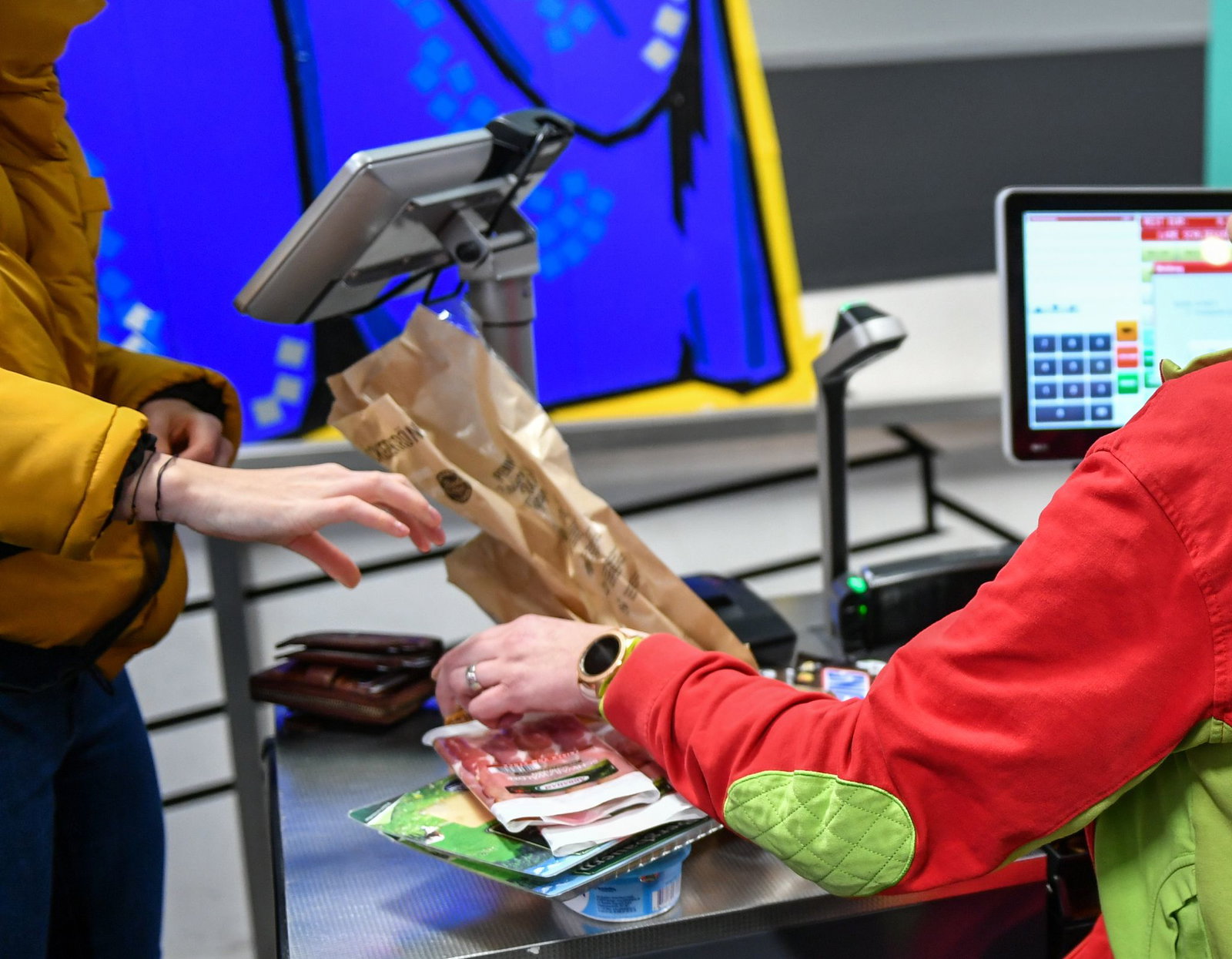 Die Zahl von Menschen mit Nebenjob steigt im Südwesten erheblich. (Symbolbild)