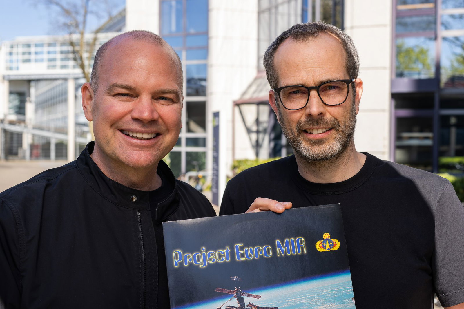 Werden die beiden Komponisten auch den Song für den Neubau der Achterbahn arrangieren, der 2028 in Betrieb gehen soll?