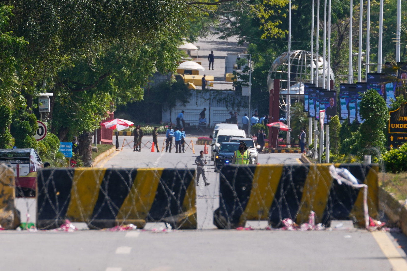 Mehr als 10.000 Soldaten und Polizisten sichern die Verhandlungen in Islamabad.  