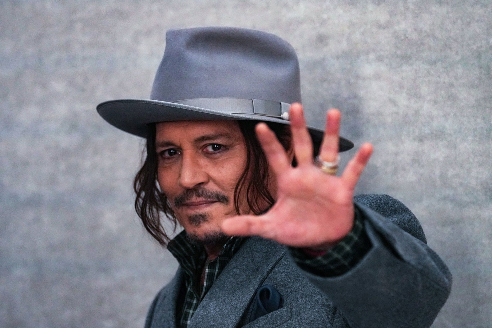 Einen Monat lang präsentieren die Art Gallery Wiesbaden und die Galerie Bilder Fuchs in Fulda Kunstwerke von Johnny Depp. (Archivbild)