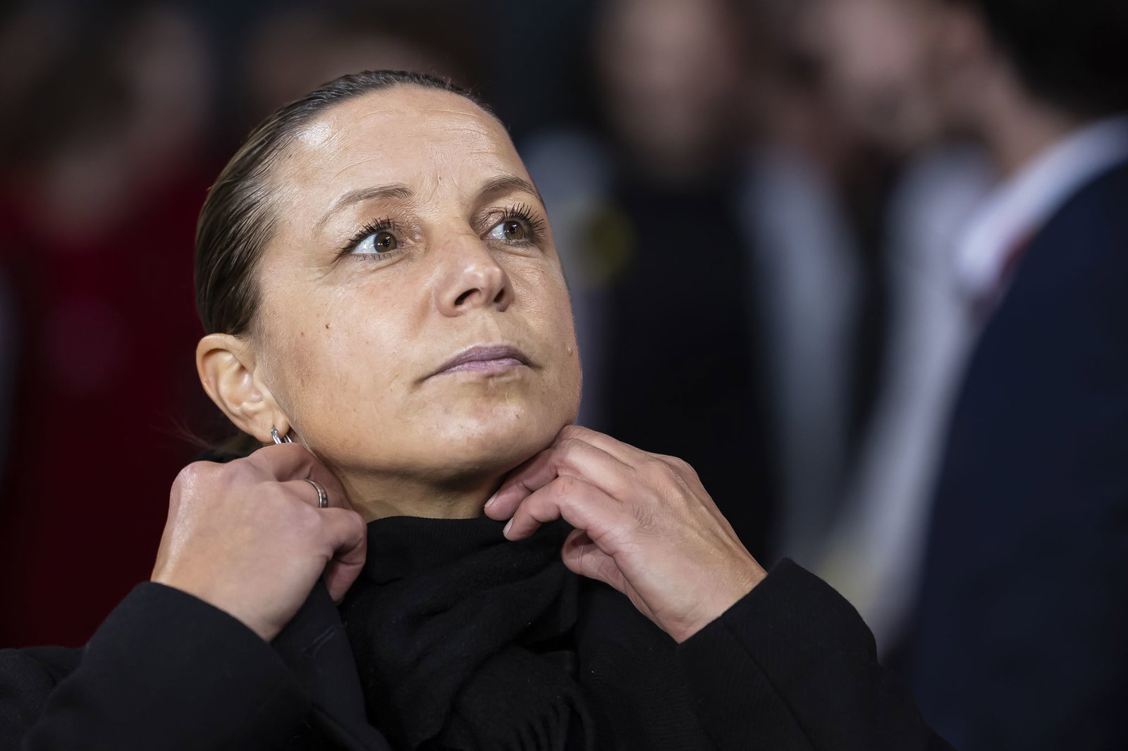 Stieg einst mit dem SV Straelen aus der Männer-Regionalliga ab und dann wieder auf: Inka Grings. (Archivbild)