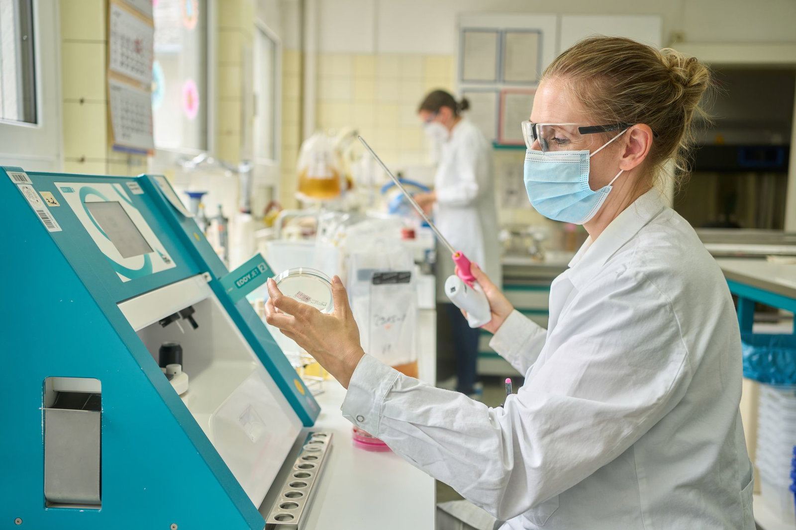 Das Landesuntersuchungsamt (LUA) weist in Arzneimitteln immer wieder gesundheitsschädliche Substanzen nach. (Archivbild)