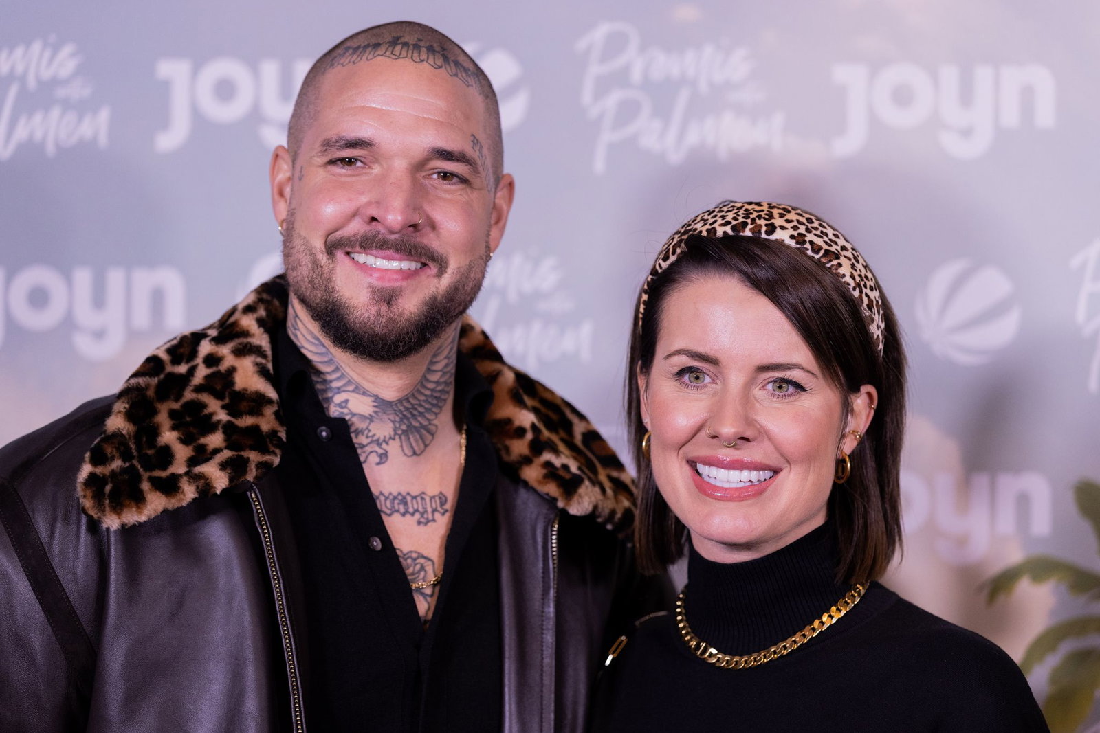 Das Paar trauert um sein ungeborenes Baby.