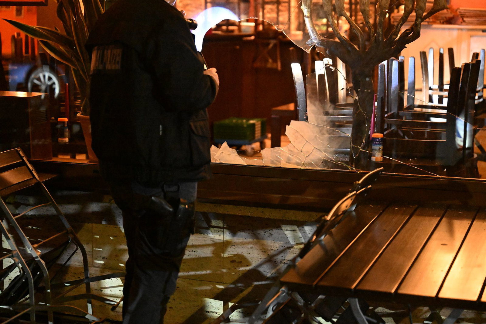 Polizei spricht von politischer Brisanz bei dem Einsatz.