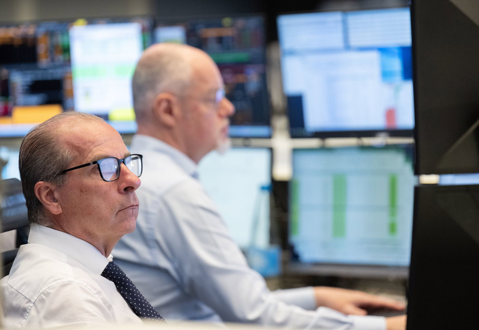 Der deutsche Leitindex DAX startete am Montag mit einem Minus.