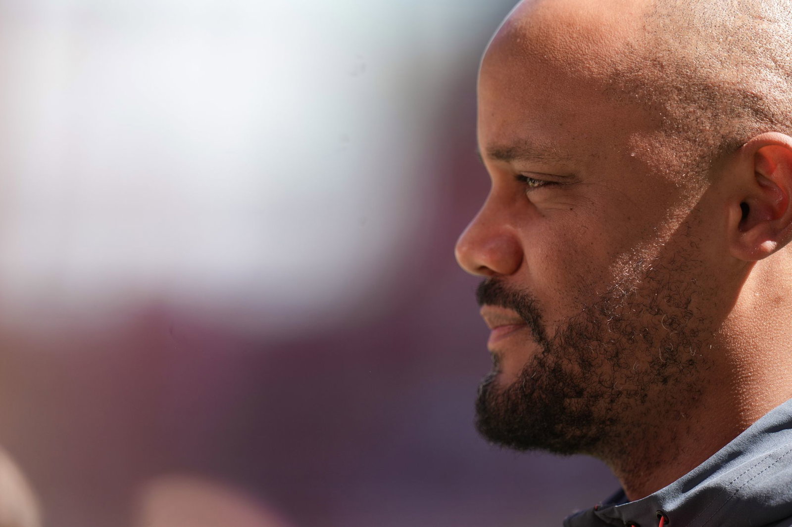 Brachte den FC Bayern in der Halbzeitpause wieder auf Kurs: Trainer Vincent Kompany.