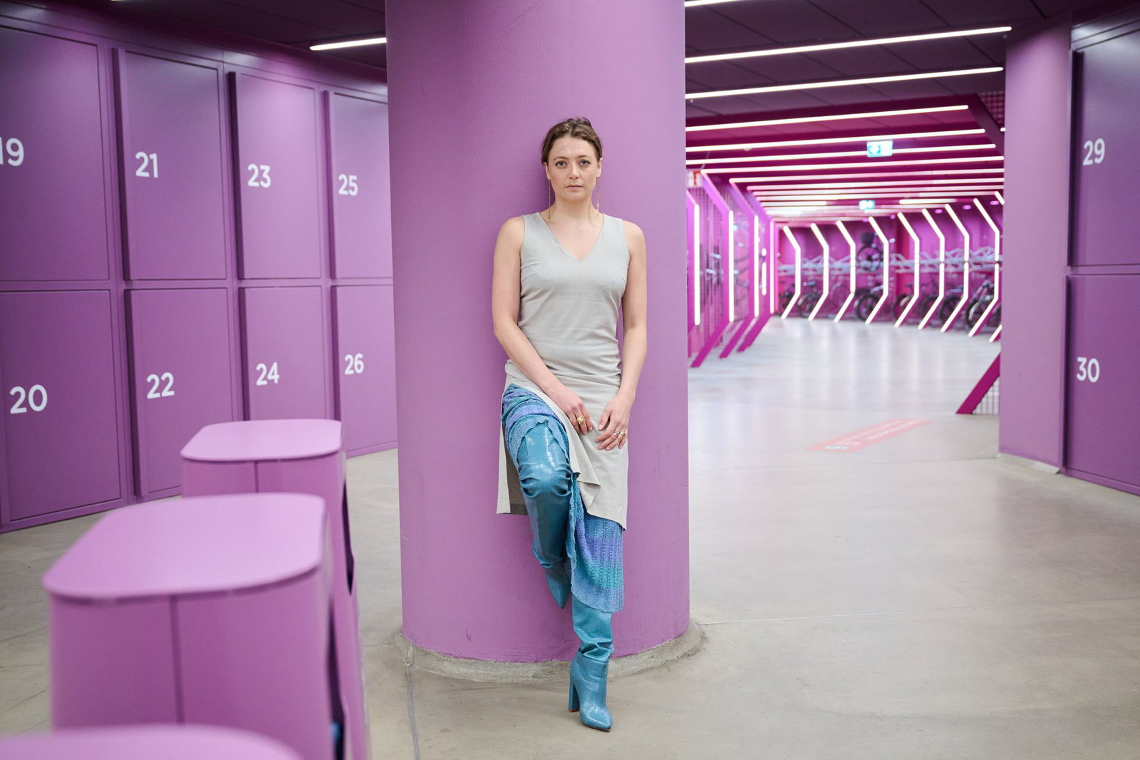 Schauspielerin Hanna Plaß ist in London geboren und mit Englisch und Plattdeutsch aufgewachsen.