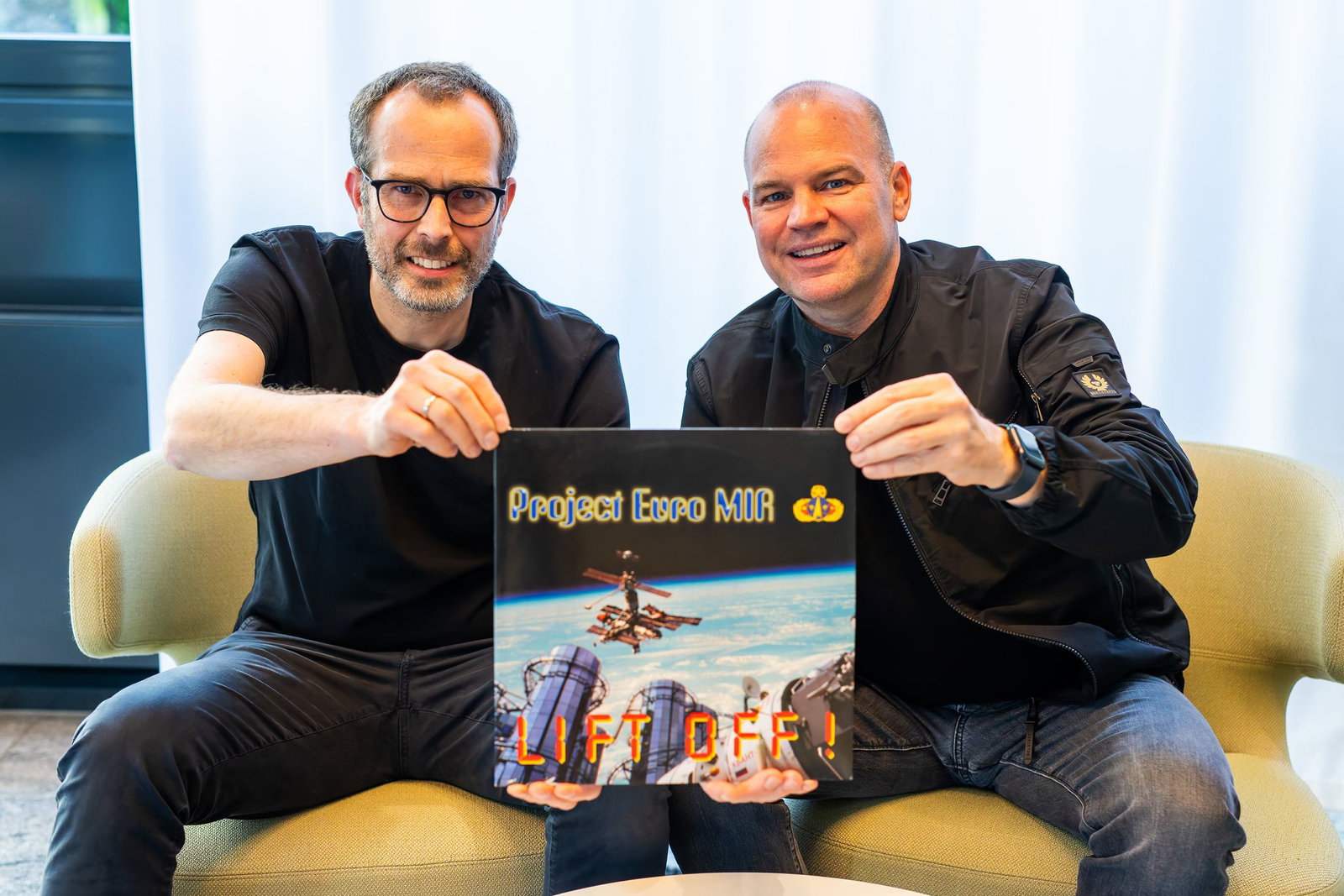 Benjamin Klug (l) und Christian Steiger (r) haben vor rund 30 Jahren den Achterbahn-Soundtrack geschrieben.
