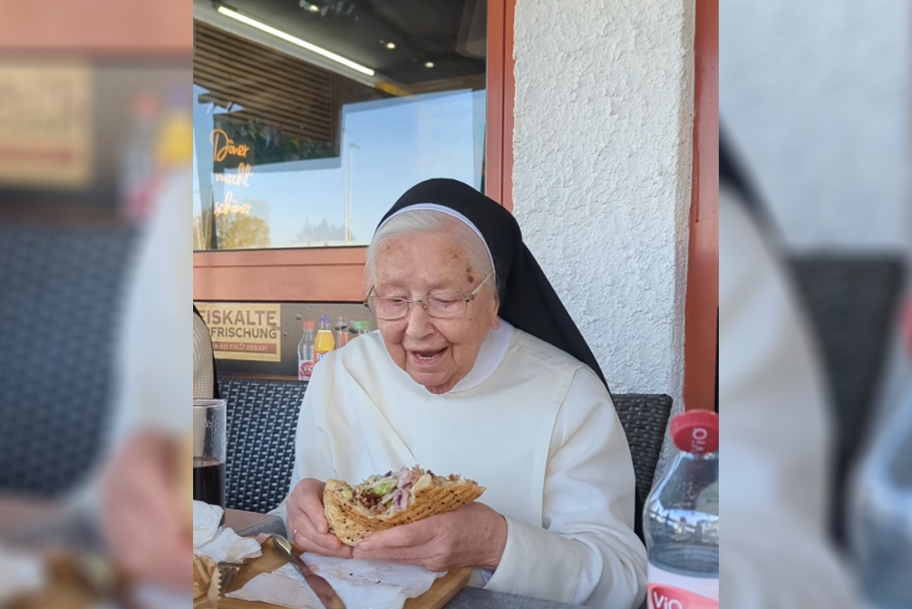 Nonne isst Döner