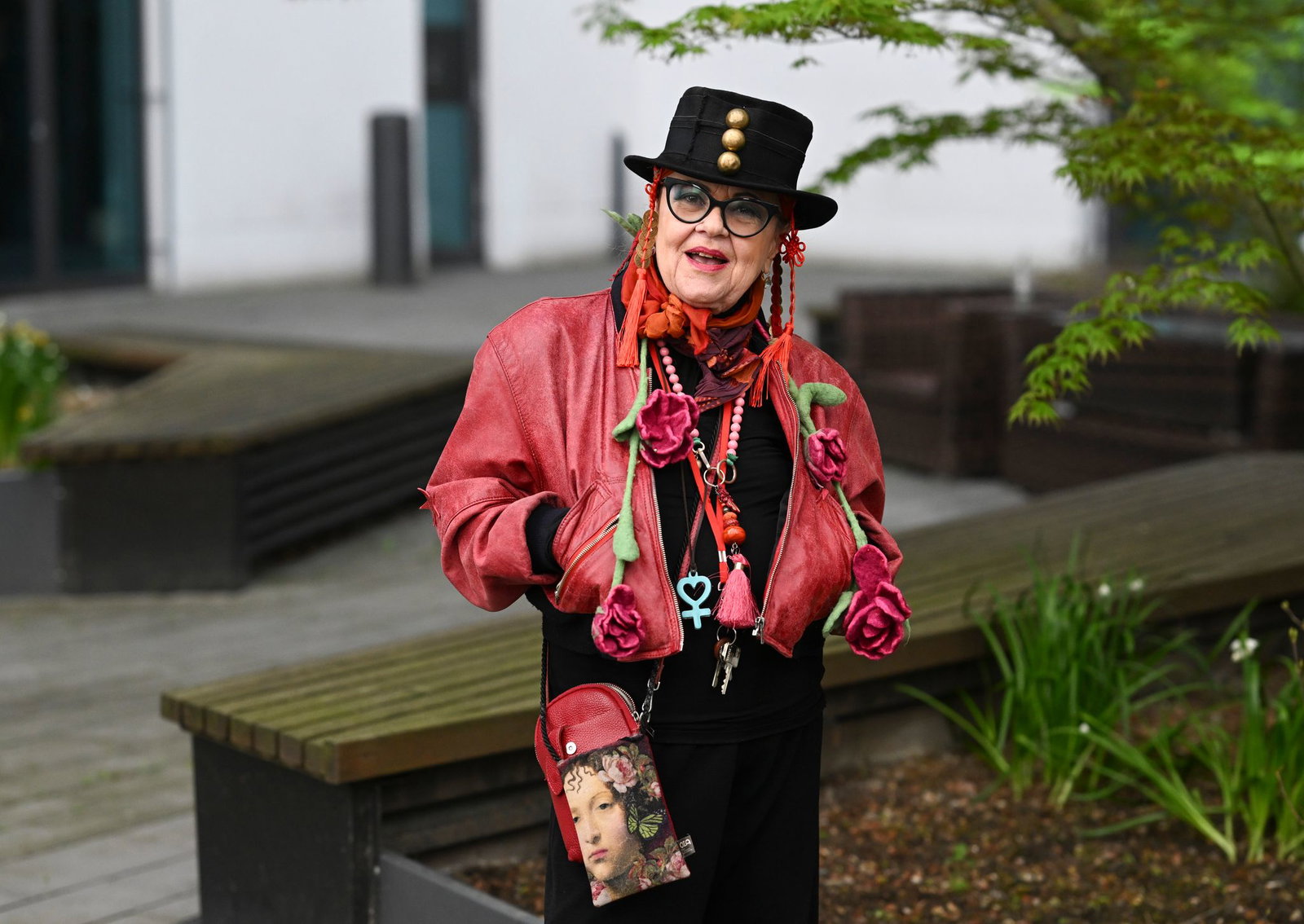 Lange hatte sich Deter zurückgezogen.