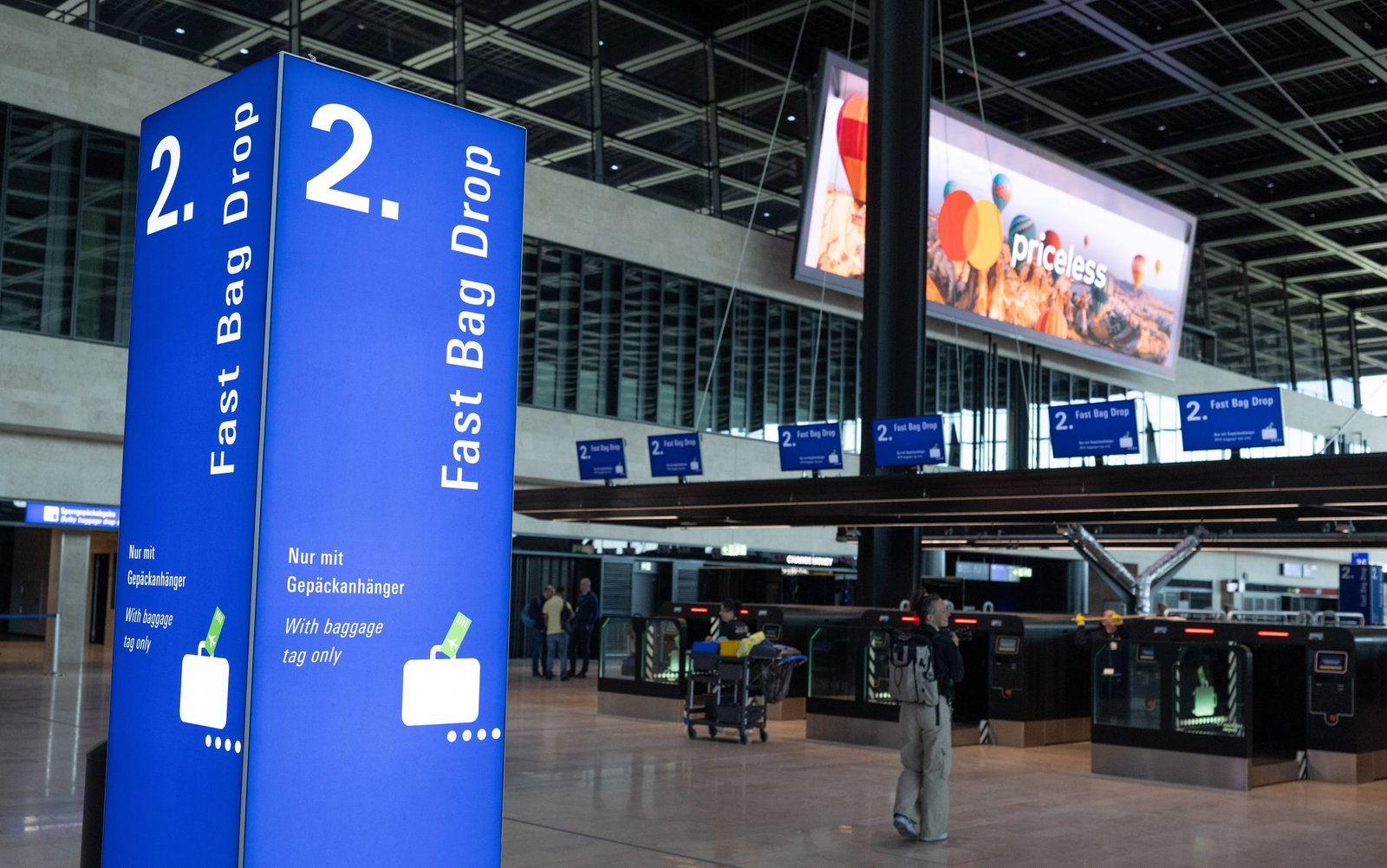 Am Frankfurter Flughafen ist ein drittes Passagier-Terminal eröffnet worden.