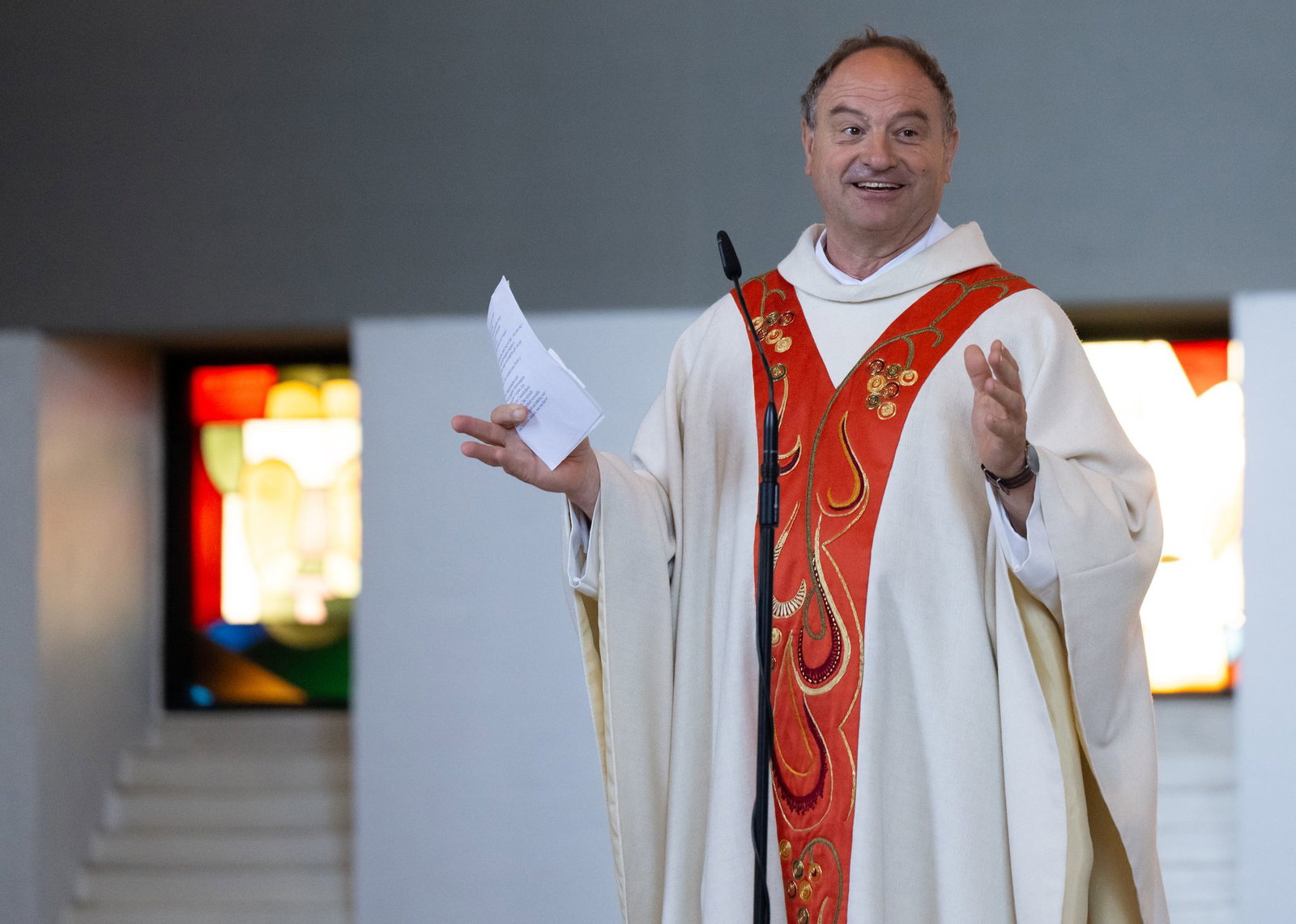 Pfarrer Rainer Maria Schießler hofft auf Verständnis für christliche Traditionen. (Archivbild)