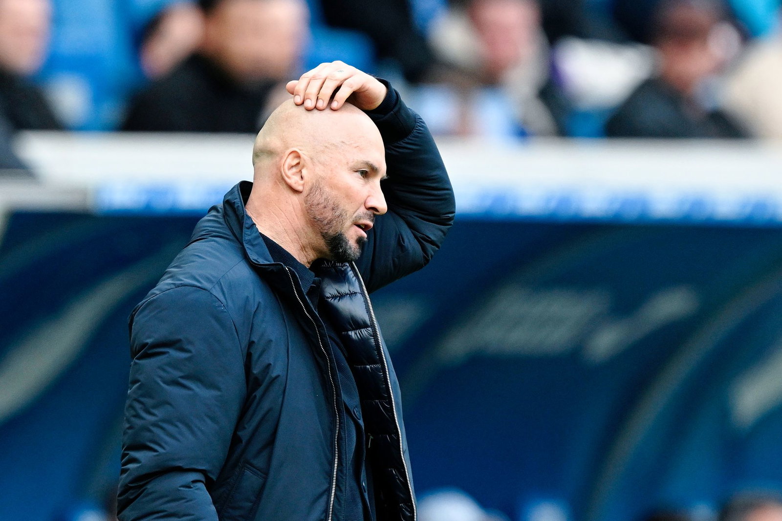 Nachdenklich aufgrund der letzten Ergebnisse: Christian Ilzer will in Augsburg mit Hoffenheim zurück in die Erfolgsspur. (Archivbild)