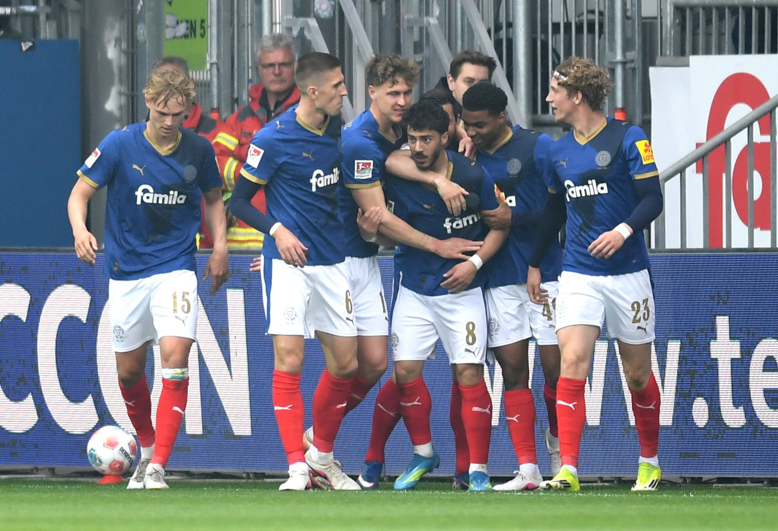 Kieler Jubel gegen Kaiserslautern.