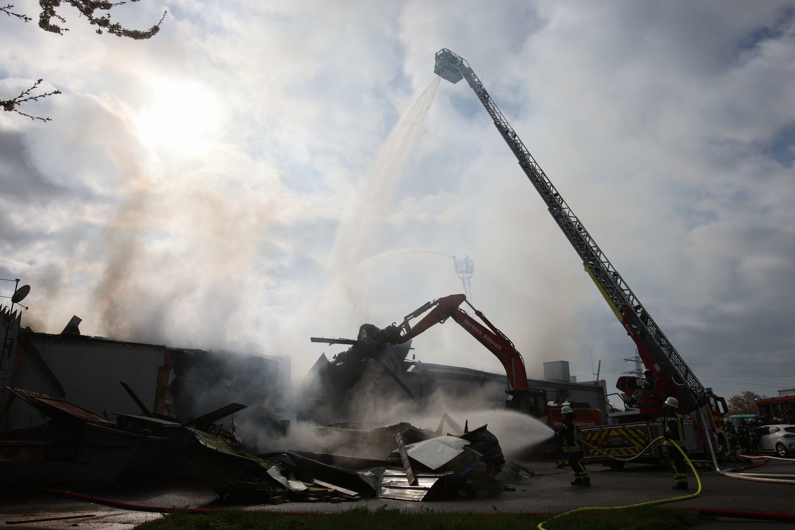 Die Brandursache ist weiter unklar. (Archivbild)
