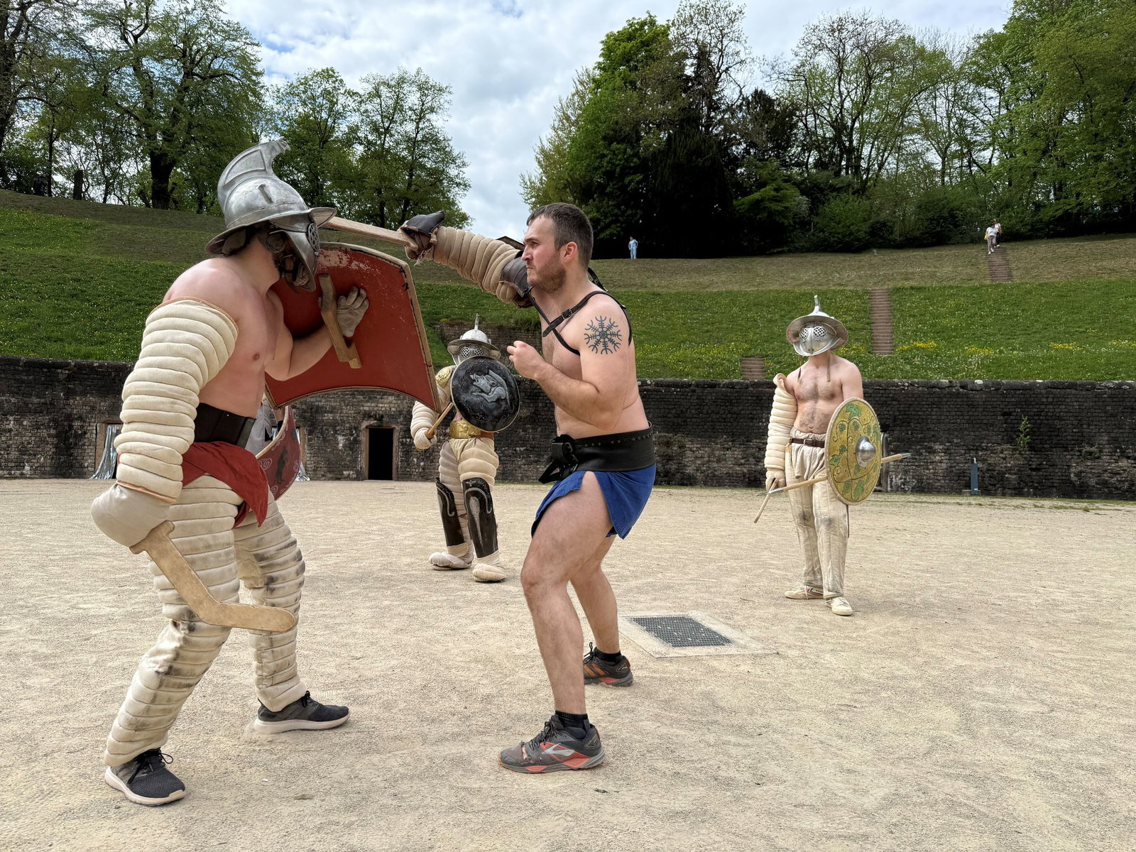 Jeden Samstag kommen sie zum Training ins einst römische Amphitheater. (Archivbild)