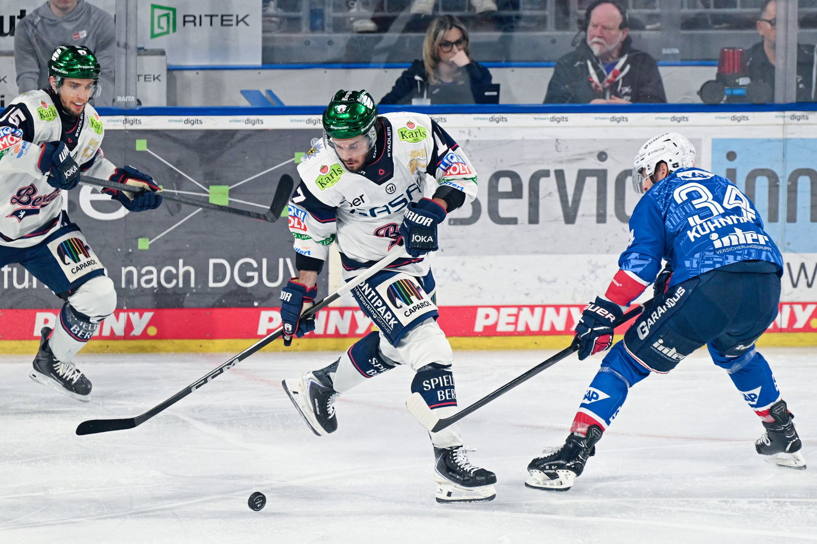 Eisbären-Torschütze zum 2:0: Berlins Jean-Sébastien Dea.