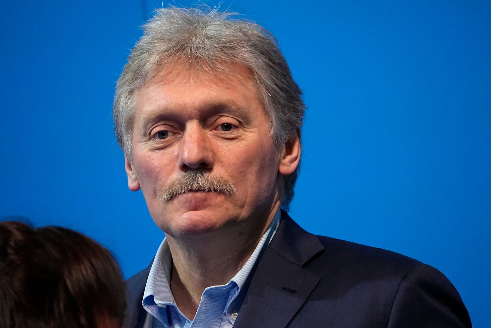 Kremlsprecher Dmitri Peskow kündigt nach Kritik einer Bloggerin an den Zuständen in Russland Arbeit an Problemen an. (Archivbild) 