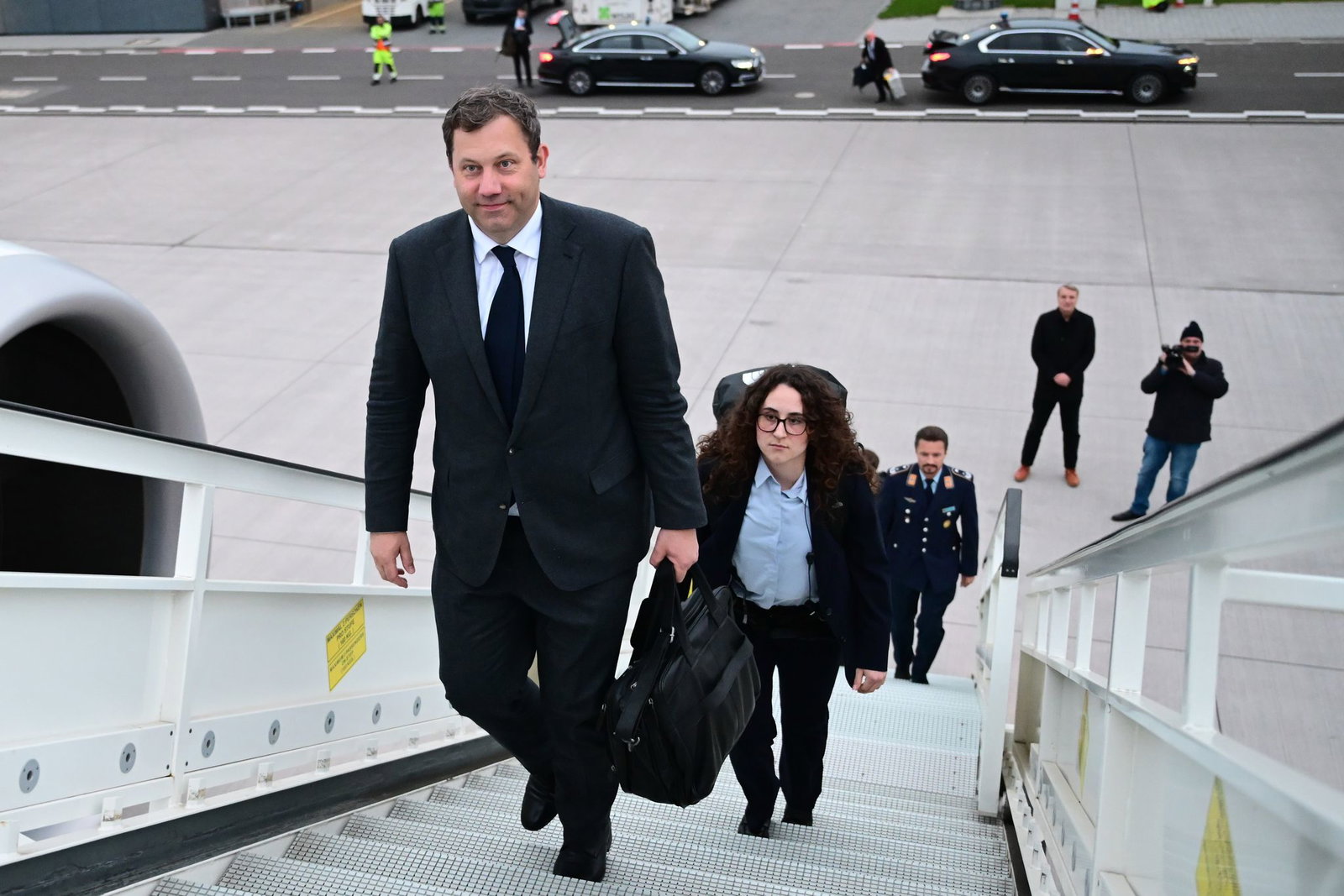 Nach seiner Reise zur IWF-Frühjahrestagung nach Washington geht es für Finanzminister und SPD-Chef Klingbeil nach Barcelona. (Archivbild)