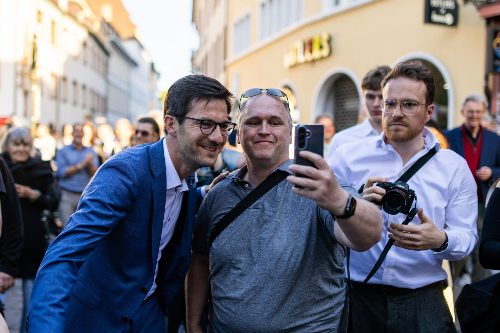 Horn wurde mit viel Jubel auf dem Rathausplatz empfangen.