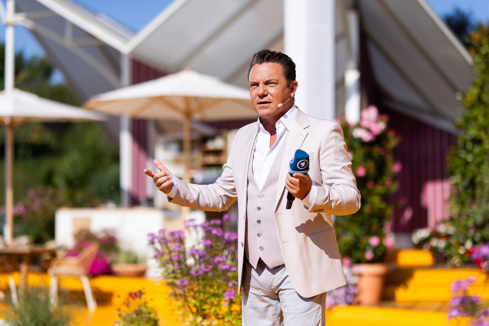 Mross moderiert die Sendung seit 2005. (Archivbild). 