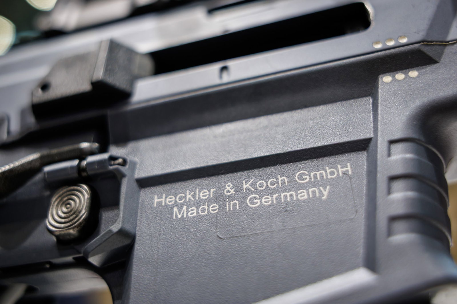 Heckler & Koch setzt bei der Produktion komplett auf sein Stammwerk im Norden des Schwarzwalds.