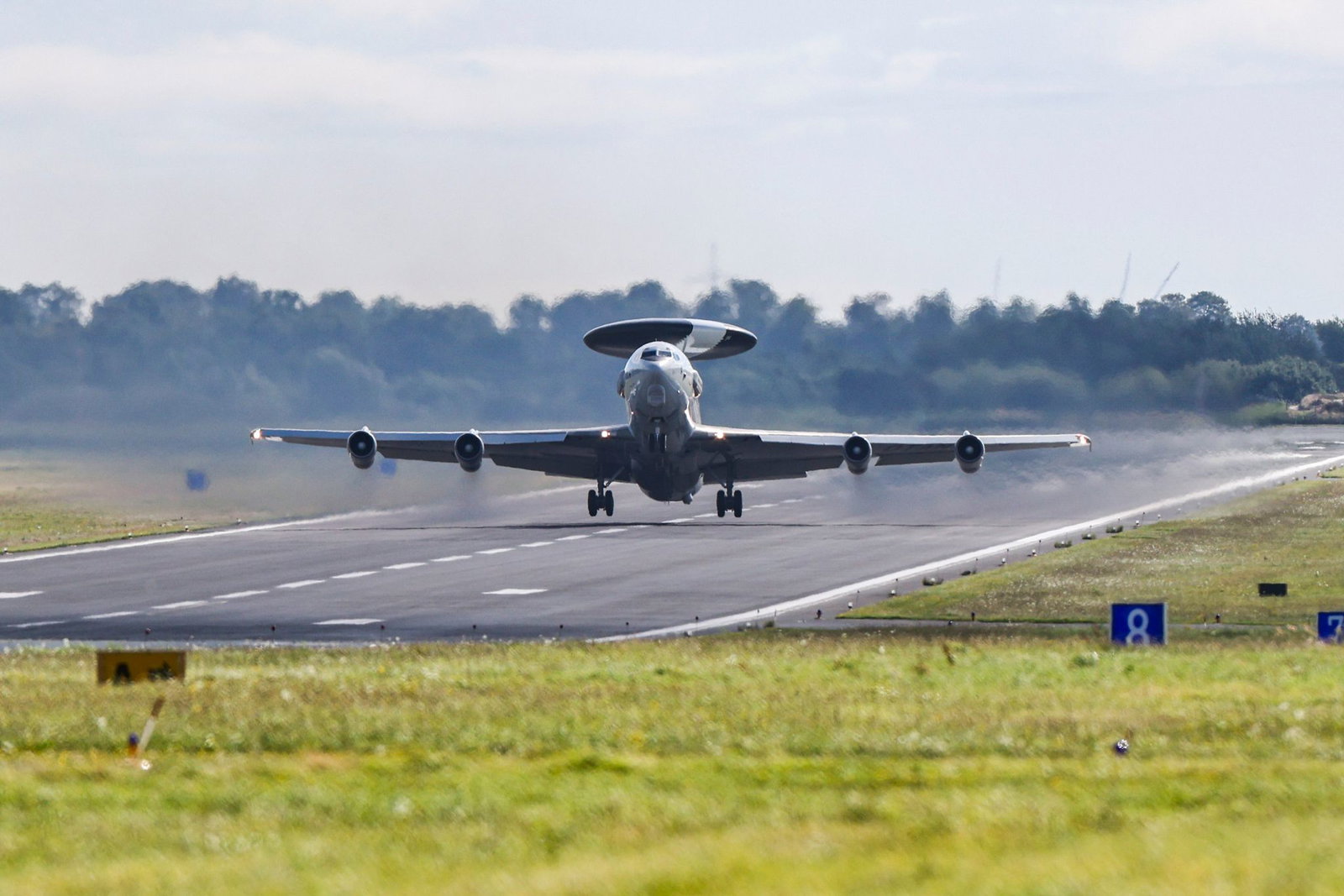 Die derzeitigen Awacs-Flugzeuge der Nato sollen ab 2035 ausgetauscht werden. (Archivbild)