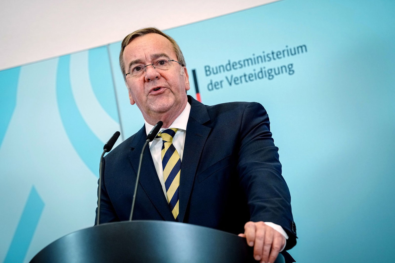 Verteidigungsminister stellt deutsche Militärstrategie vor