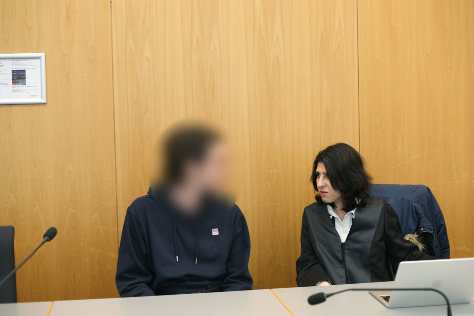 Die 29-Jährige räumte die Tat vor Gericht ein. (Archivbild)