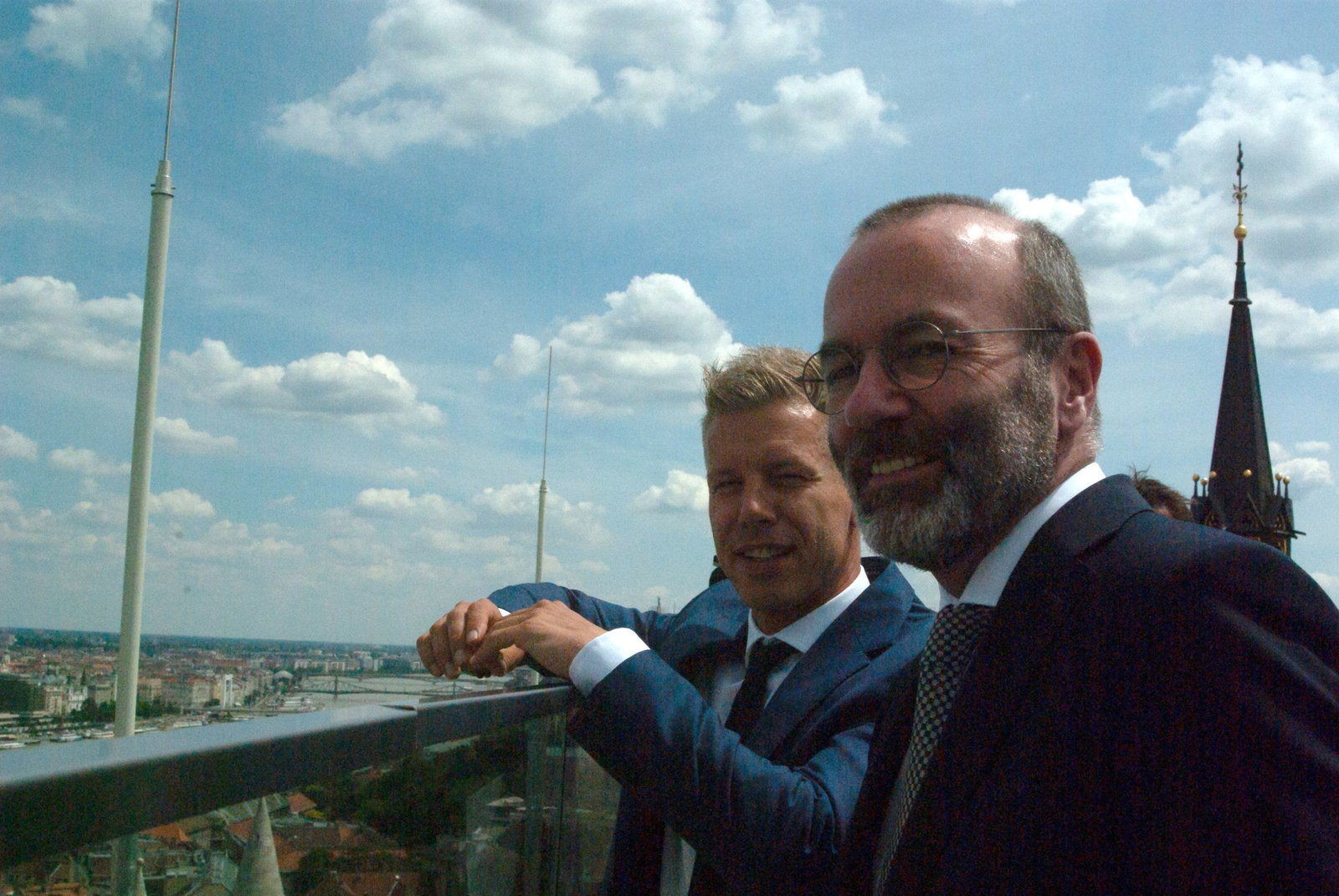 Nennt Wahlerfolg Magyars einen klaren Sieg für die Demokratie in Ungarn und für Europa: EVP-Chef Manfred Weber. (Archivbild)