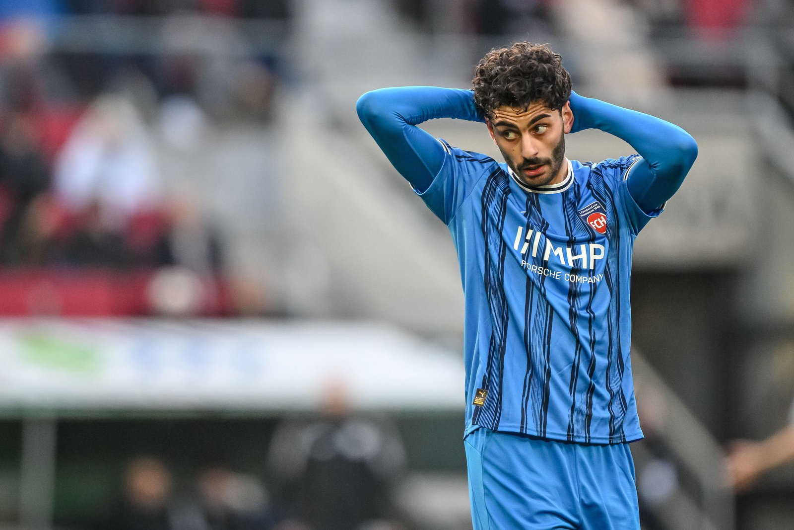 Eren Dinkçi macht sich große Sorgen um seine erkrankte Freundin. (Archivbild)