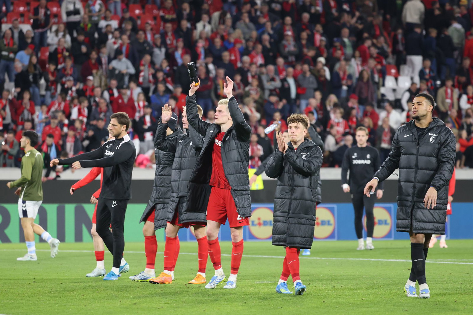 Der SC Freiburg steht vor dem Halbfinal-Einzug in der Europa League.