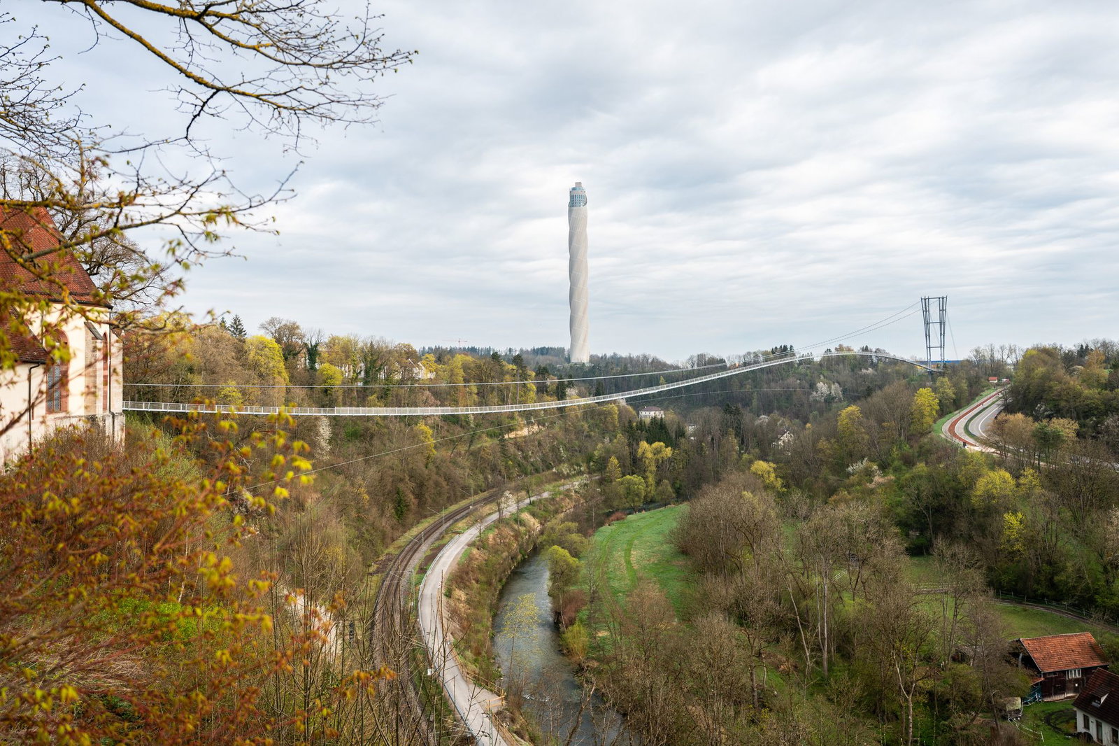 606 Meter ist die Brücke lang.